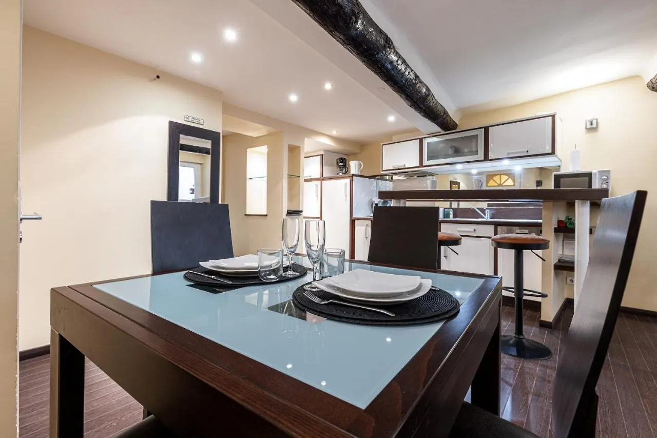 Atypical Cozy 1 Bdr Old Town Apartamento Nice 0*,